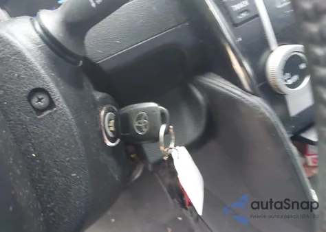 2013 Toyota Camry Se z USA, uszkodzony, nr VIN 4T1BF1FK8DU209180